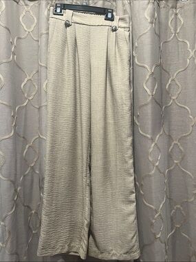Monteau Wide-Leg Pleated Pants in Light Taupe